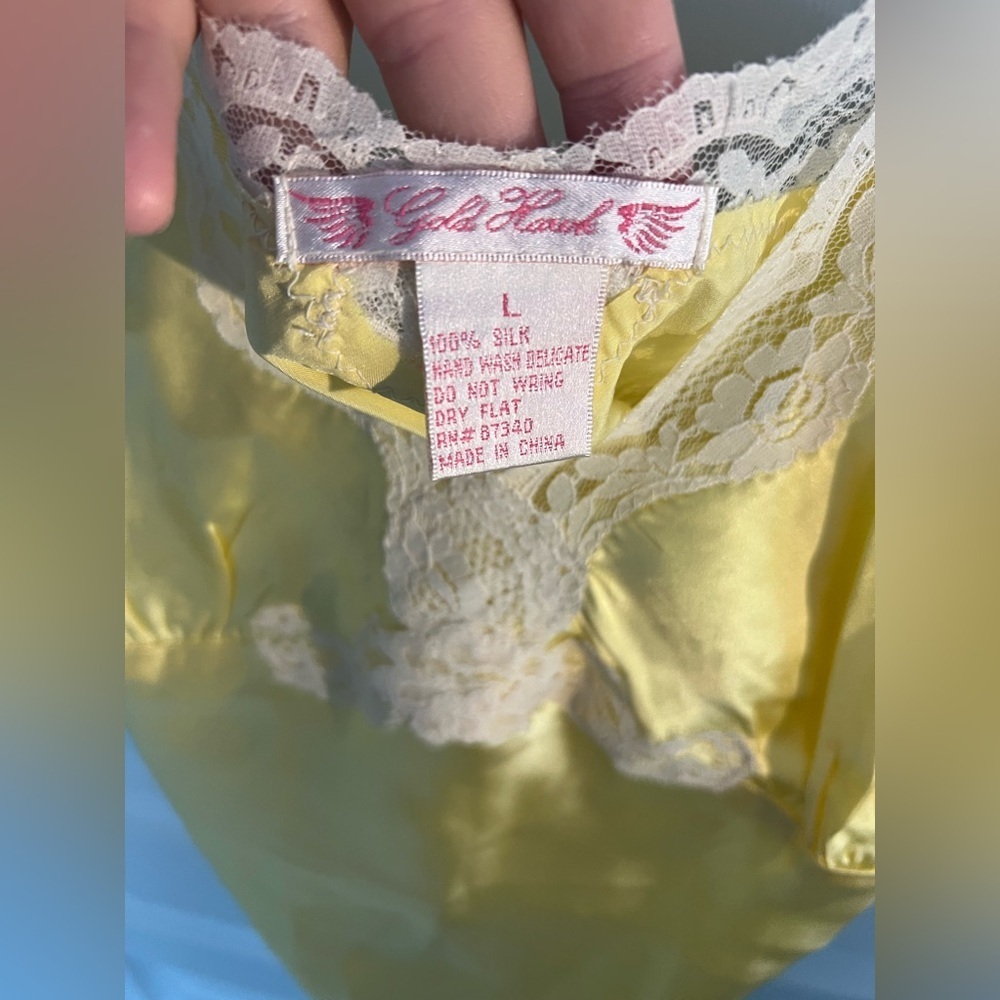 Gold Hawk Sunshine Yellow Washable Silk Lace Camisole NWT Size L - Picture 5 of 5